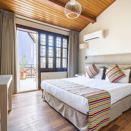 Mesmerizing Flat Near Hadrians Gate Antalya