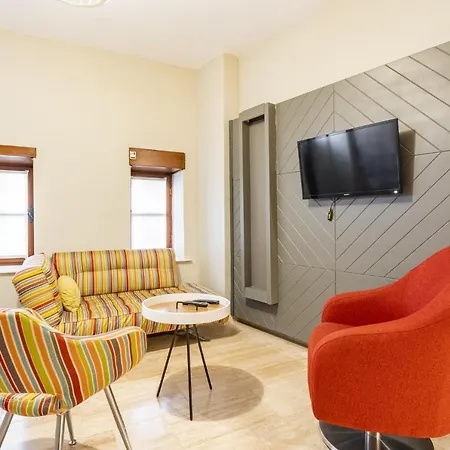 Mesmerizing Flat Near Hadrians Gate Holiday home Antalya